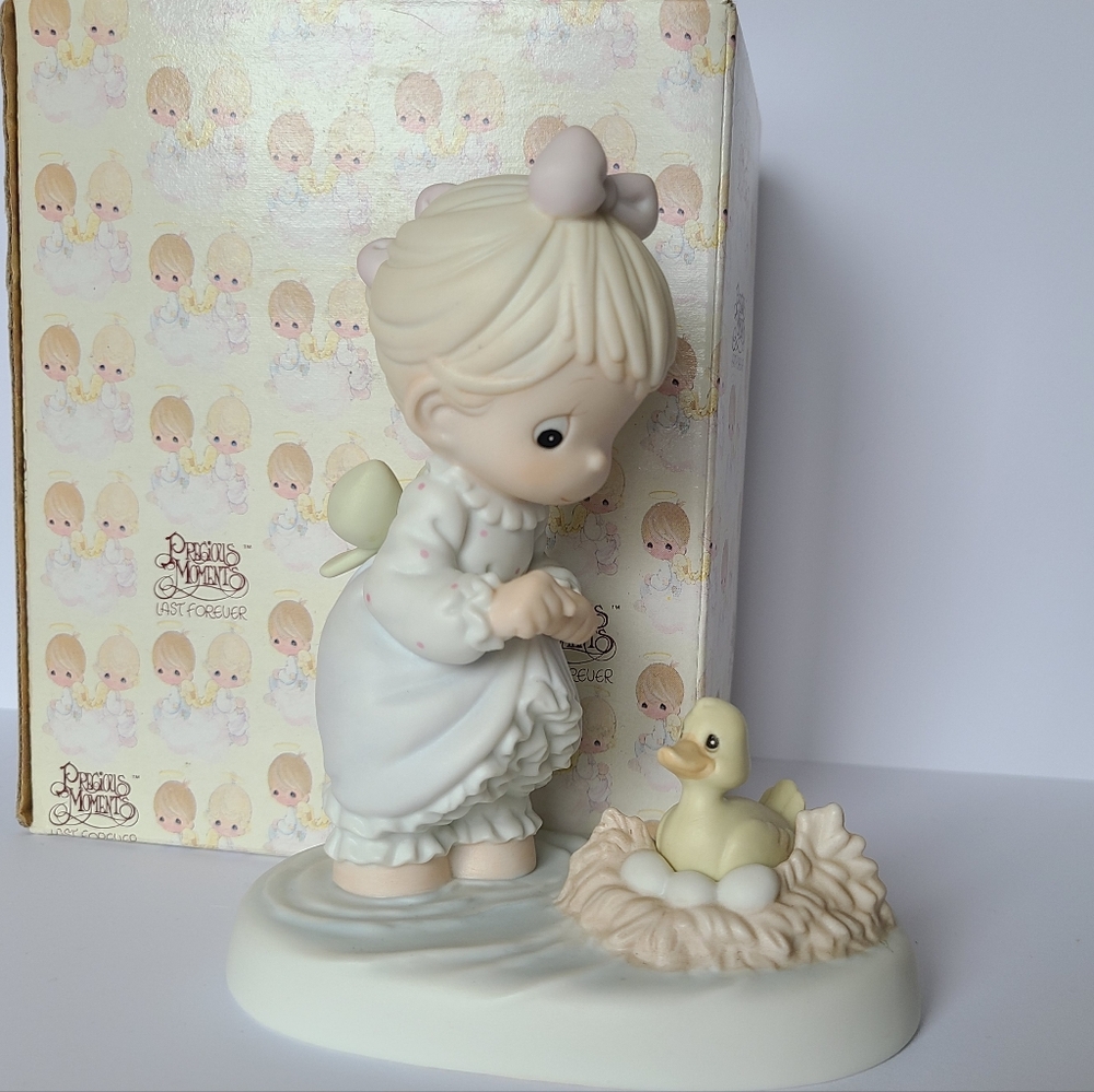 Precious Moments Girl Duck Event Worth Wading For Collectible Porcelain Figurine